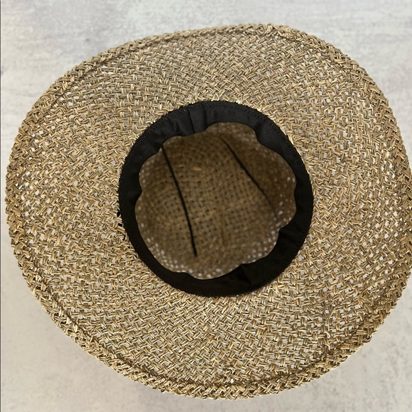 ❌SOLD❌Straw Hat! ADORABLE! - Picture 3 of 4